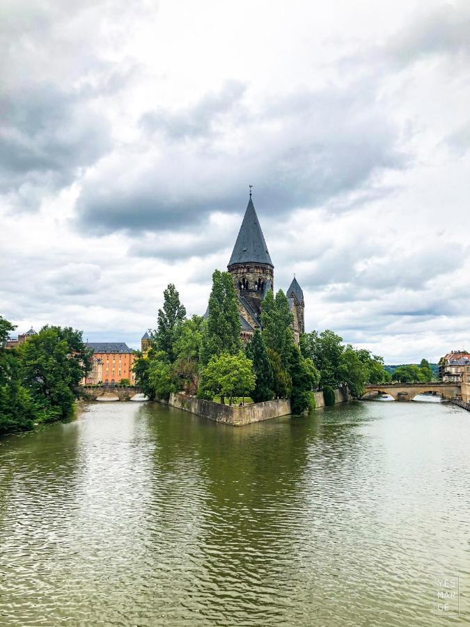 Le Colibri - Stationnement Gratuit - Balcon - Jusqu'A 4 Personnes Appartement Metz Buitenkant foto